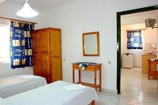 Aparthotel Studios Castro