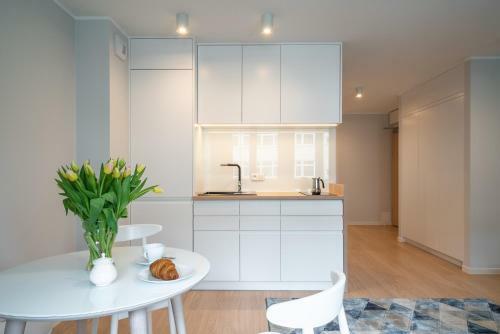 Q19 Apartments
