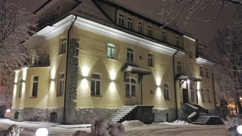 Apartament ?ychoni�wka
