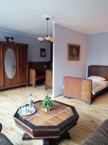 Bed & Breakfast Zajazd Pod R�??