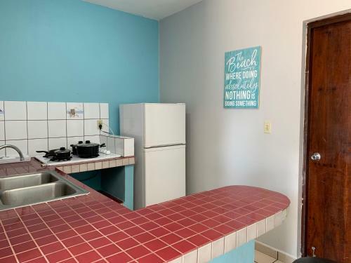 Combate Beach Apartament/kitchen/tv/2 Rooms W/ac