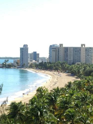 Apartamento 2br Condo At Isla Verde Beach