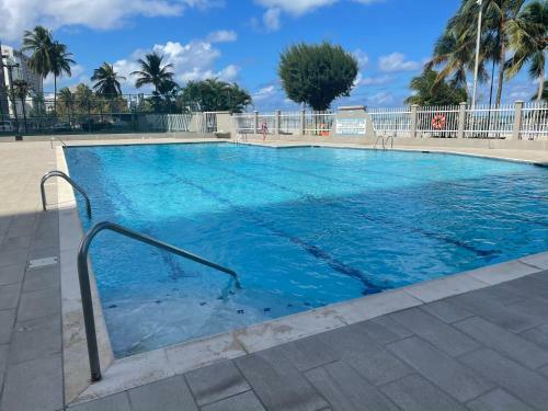 Apartamento Beachfront 2 Bedroom 2 Bathroom Coral Beach Ph