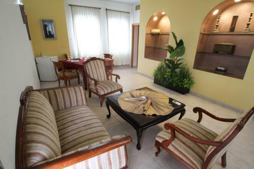 Al Yasmeen Hotel