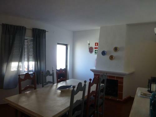 Espiche, T3 Bedroom Apartment In Algarve