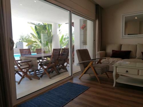 Villa 15, Very Cozy On Oura Beach, Albufeira