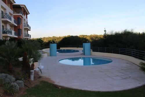 Immaculate 2-bed Apartment In Albufeira