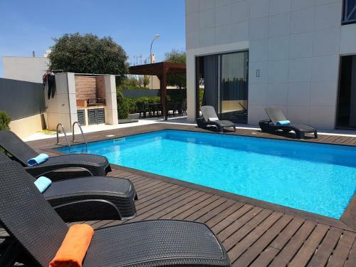 Albufeira Oura Beach V4 Villa Marisa With Private Pool