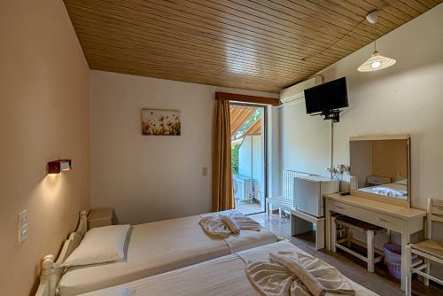 Aparthotel Ionis Hotel