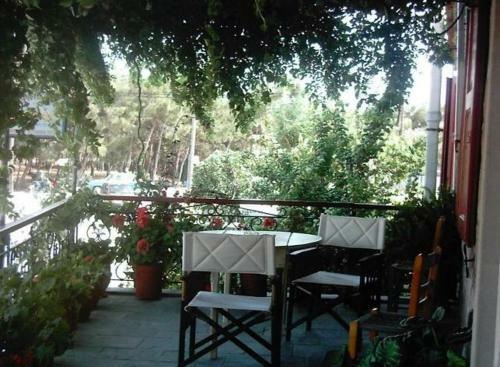 Hostal Evanthia Toroz Rooms & Studios