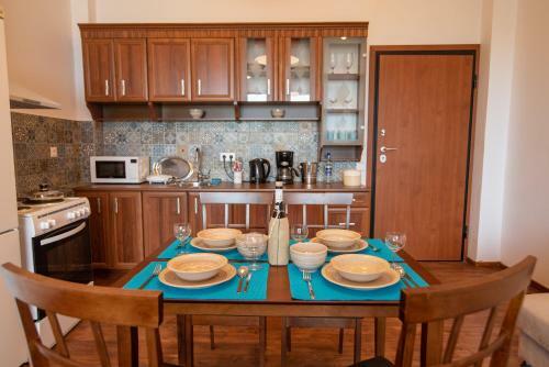 Calypso Apartments