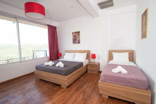 Calypso Apartments