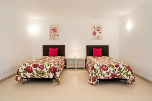 Almancil Villa Sleeps 10 Air Con Wifi