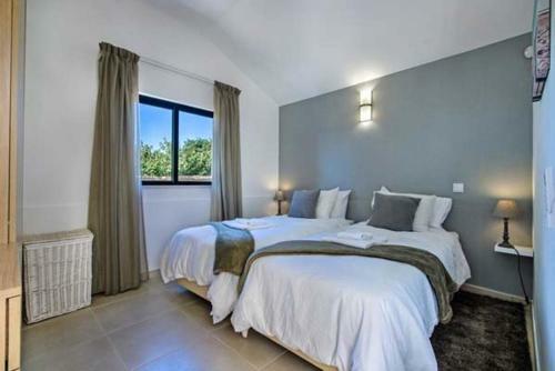 Almancil Villa Sleeps 18 Pool