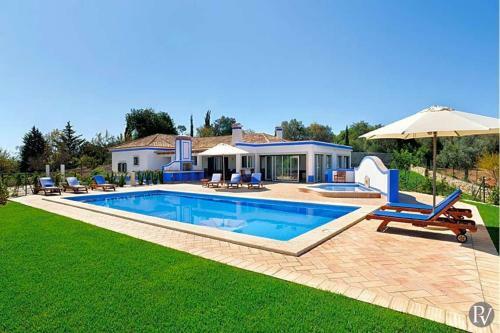 Boliqueime Villa Sleeps 6 Pool Air Con Wifi