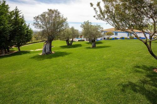 Boliqueime Villa Sleeps 10 Pool Wifi