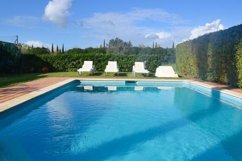 Benfarras Villa Sleeps 10 With Pool And Air Con