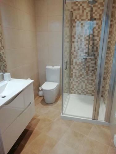 3 Bed Villa Sleeps 6 Free Wifi Quiet Location