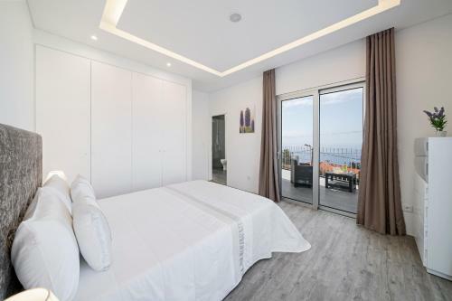 Villa Calhetascape By Ourmadeira