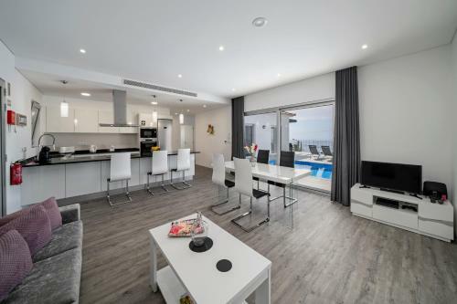 Villa Calhetascape By Ourmadeira