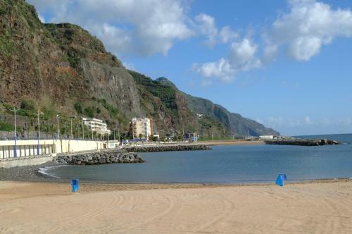 Calheta Star Apartment By Ourmadeira