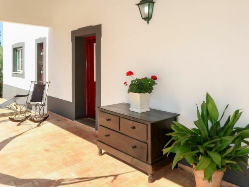 Campina Villa Sleeps 6 With Pool And Wifi