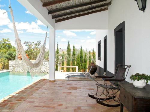 Campina Villa Sleeps 6 With Pool And Wifi