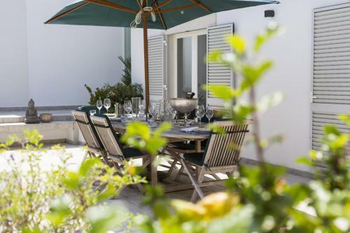 Hamptons Villa By The Getaway Collection