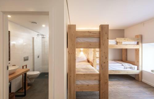 Albergue Lapoint Surf Camp Ericeira