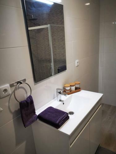 Hostal Caparica Poshtel An Luxury Hostel
