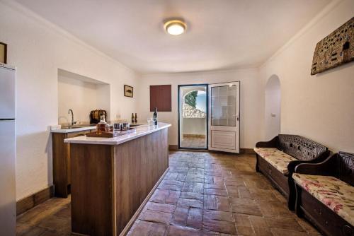Vale Da Canada Villa Sleeps 19