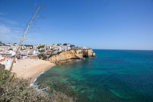 Vale Da Canada Villa Sleeps 19