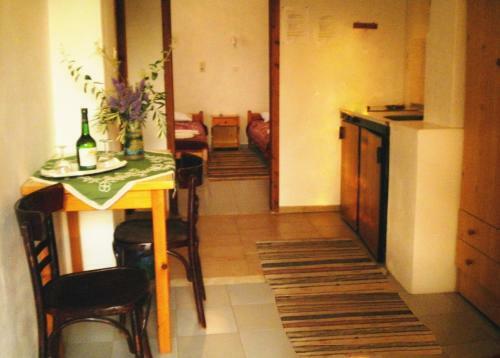Diamanti Studios & Apartments