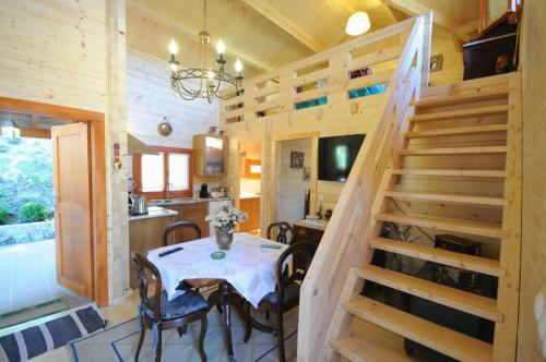 Gondufe Villa Sleeps 12 With Pool And Wifi