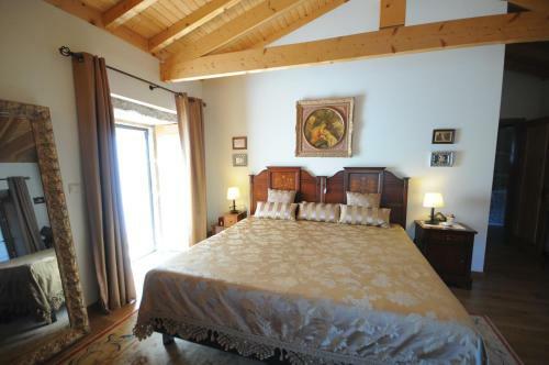 Gondufe Villa Sleeps 12 With Pool And Wifi
