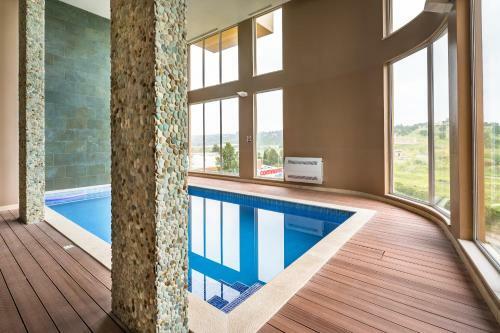 Pool And Sea View Apartment