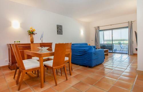 B39 - Marina Hill Apartment