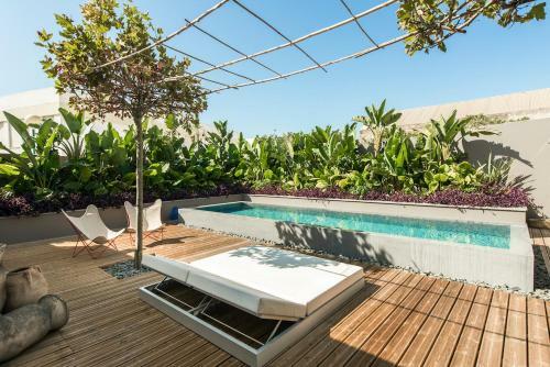 Lagoa Villa Sleeps 6 With Pool And Air Con