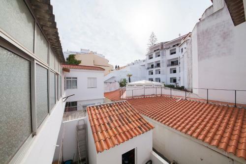 Apartamento B24 - Central Hideaway Gem
