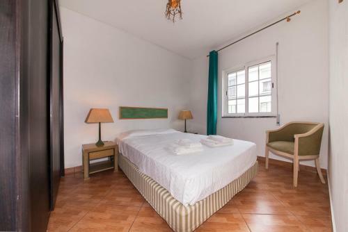 Apartamento B24 - Central Hideaway Gem