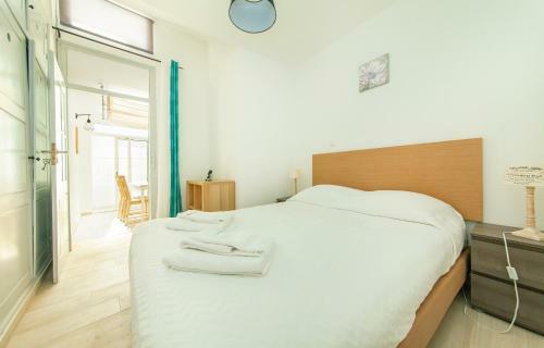 A46 - Oliveira Downtown Apartment