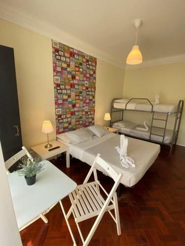 Hostal Fontana Guesthouse
