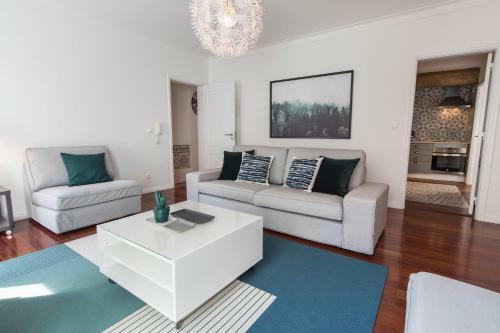 Apartamento Lovelystay - Bica Patio Duplex