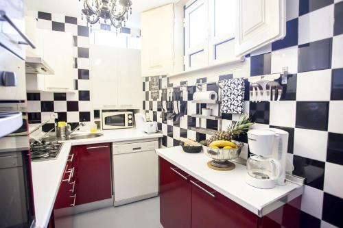 Lovelystay - Castle Hill Apartment