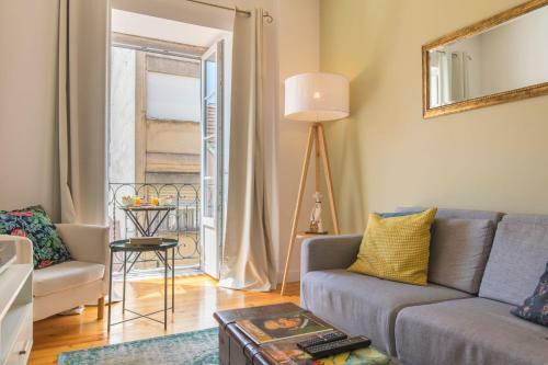 Apartamento Lovelystay - Sunny Flat W/ Balcony Overseeing Graca And River