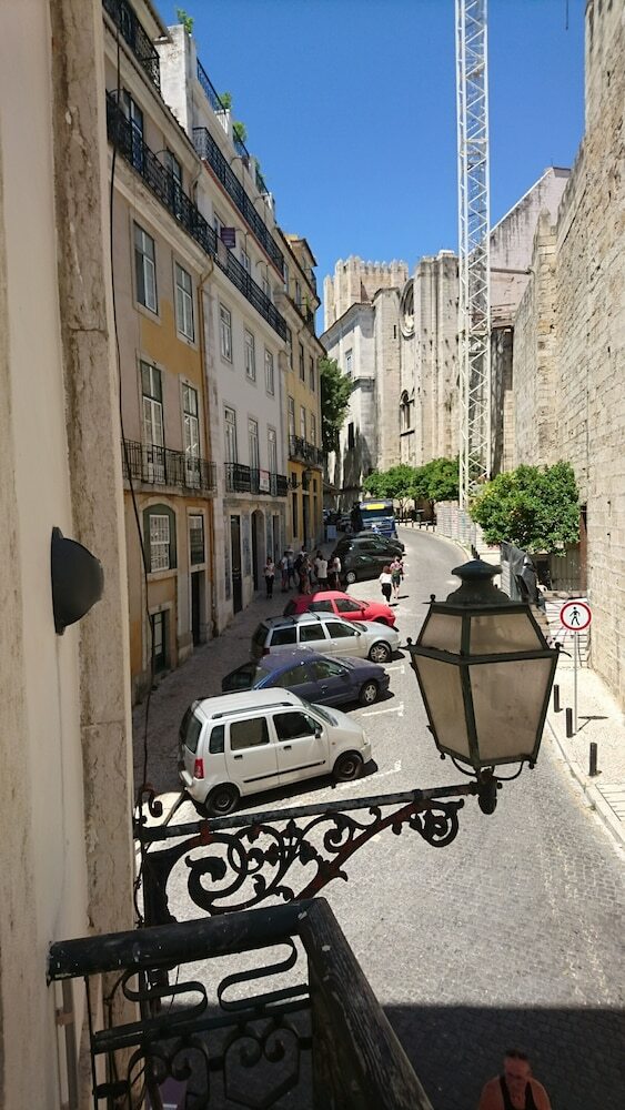 Hostal No Limit Alfama Guesthouse