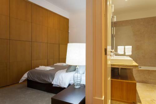 Apartamento Altido Elegant 3br Apt With Workspace In Chiado