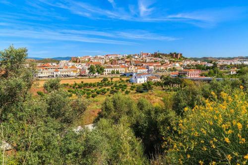 Malhadais Villa Sleeps 8 With Pool And Air Con