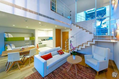 Oitavos Villa Sleeps 5 With Pool And Air Con