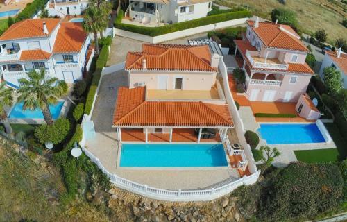 D08 - Bay View Villa In Vale Da Lama